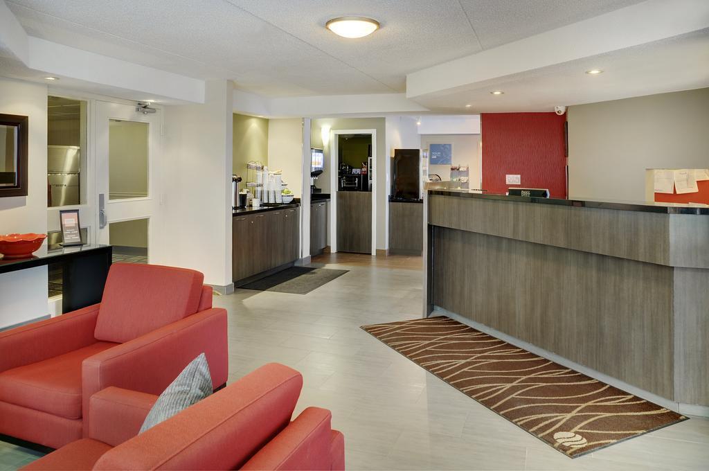 Comfort Inn Пемброк Экстерьер фото