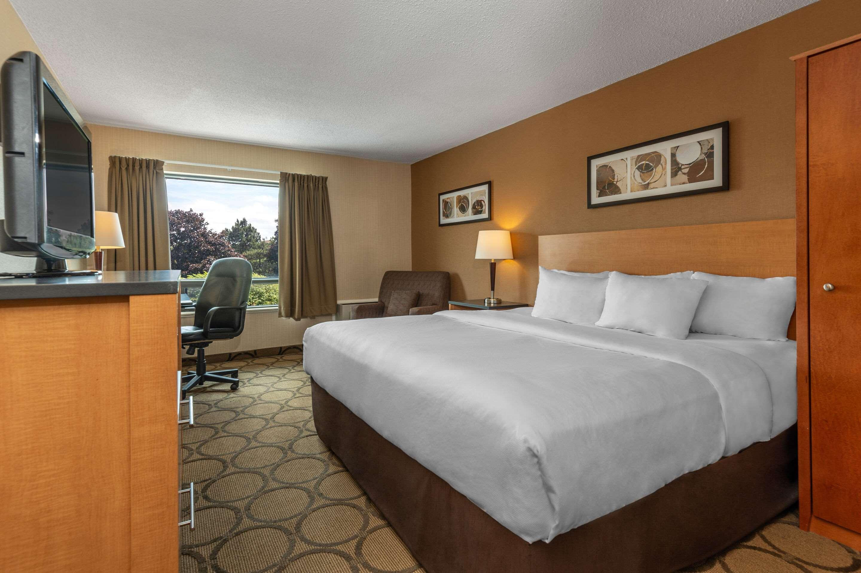 Comfort Inn Пемброк Экстерьер фото