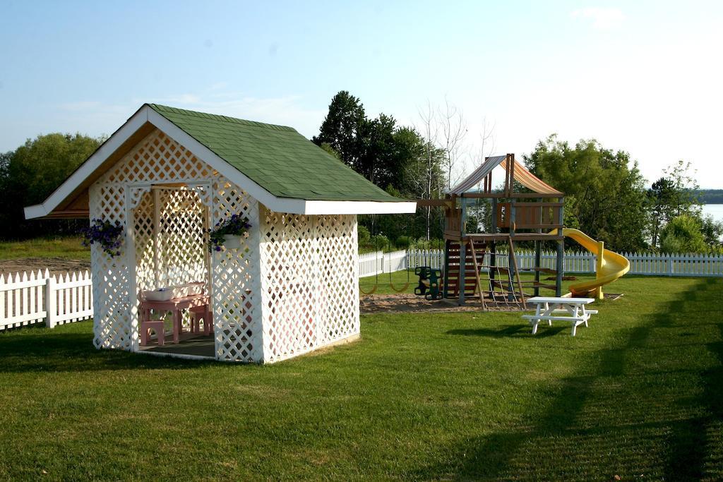 Comfort Inn Пемброк Экстерьер фото