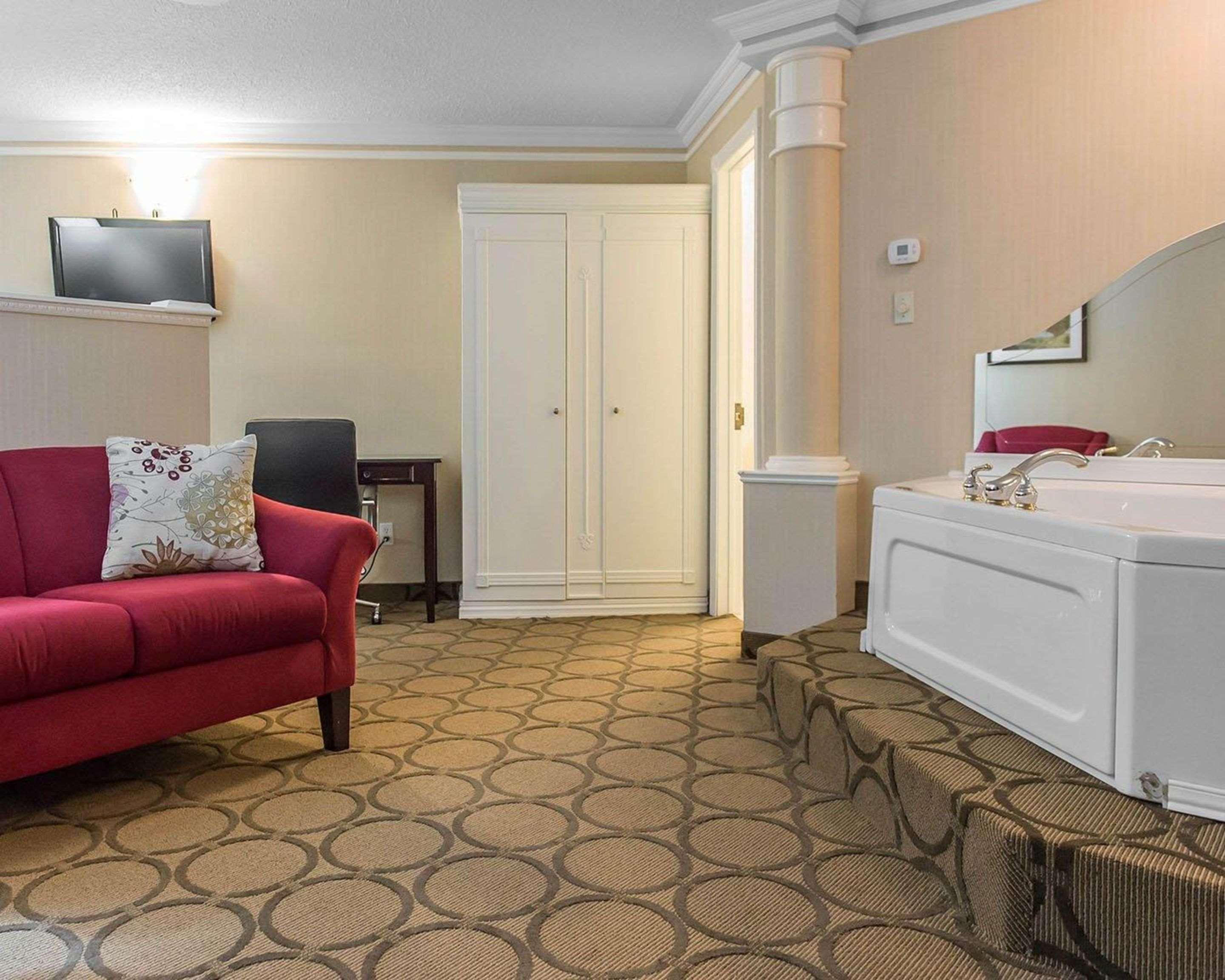 Comfort Inn Пемброк Экстерьер фото