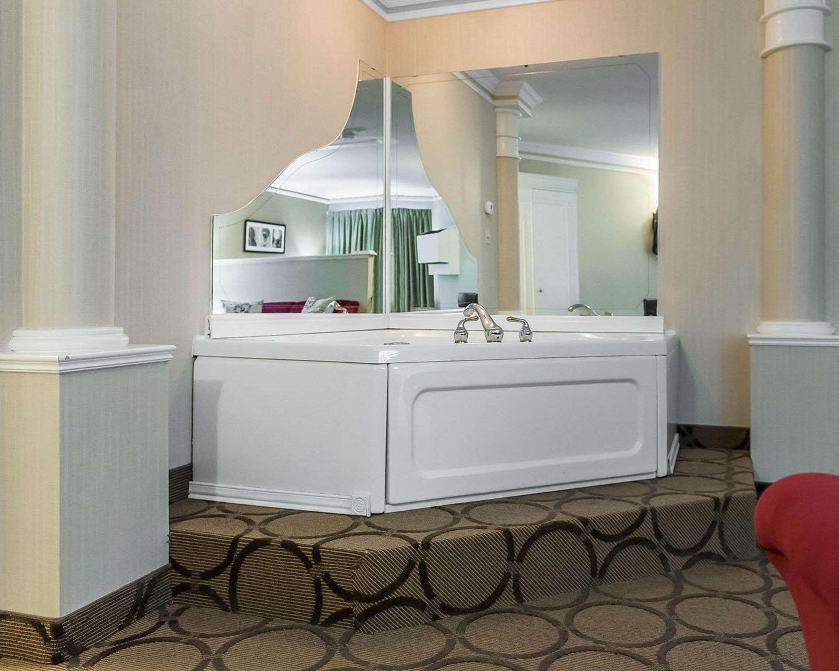 Comfort Inn Пемброк Экстерьер фото